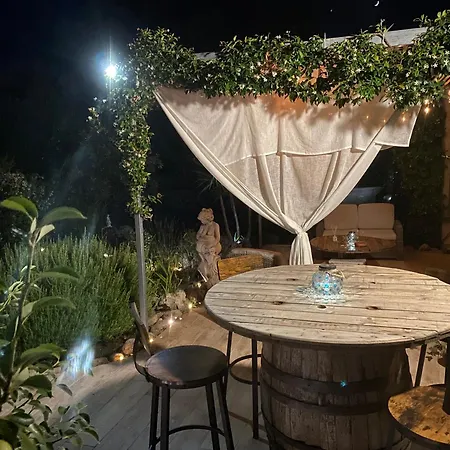 Villa Pour 4 Personnes Proche Santa Giulia