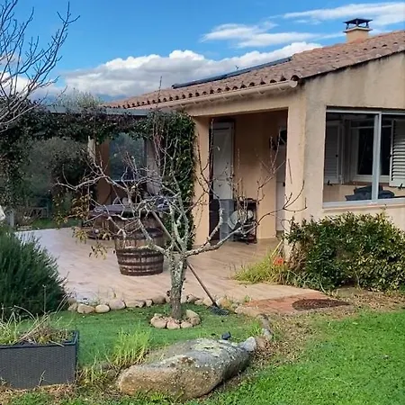 Pour 4 Personnes Proche Santa Giulia