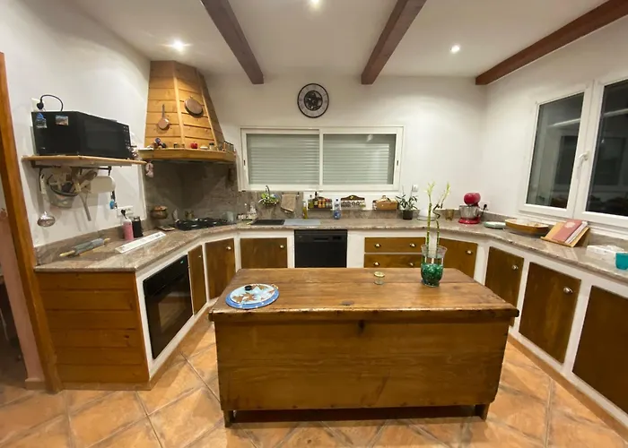 Pour 4 Personnes Proche Santa Giulia Sotta