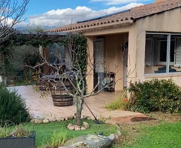 Pour 4 Personnes Proche Santa Giulia