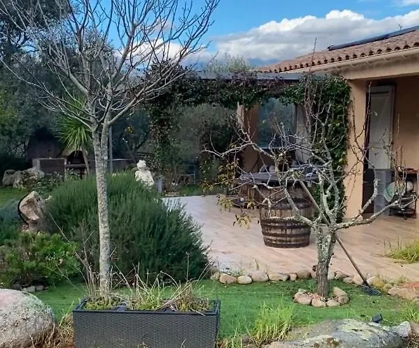 Villa Pour 4 Personnes Proche Santa Giulia