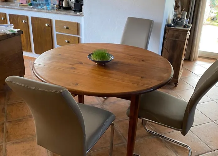 Pour 4 Personnes Proche Santa Giulia *